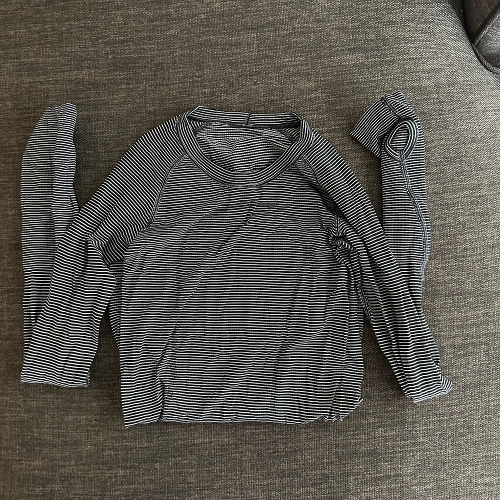 LULULEMON swiftly tech black n white stripe long sleeve